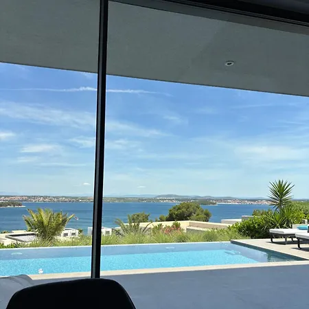 Cloud 9 D9 Villa