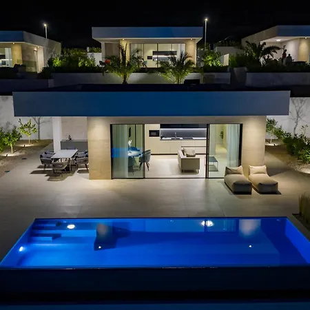 Cloud 9 D9 Villa