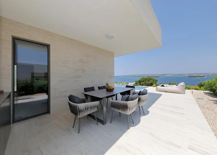Cloud 9 D9 Villa Tkon