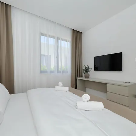 Cloud 9 D9 Villa Tkon